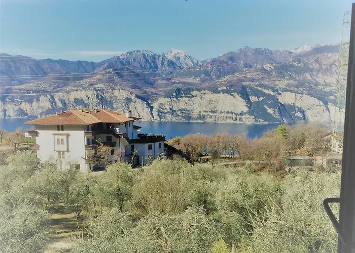 Διαμέρισμα Mansardino Μαλτσεζίνε