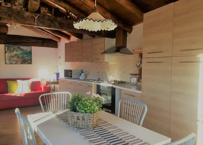 Mansardino Διαμέρισμα *